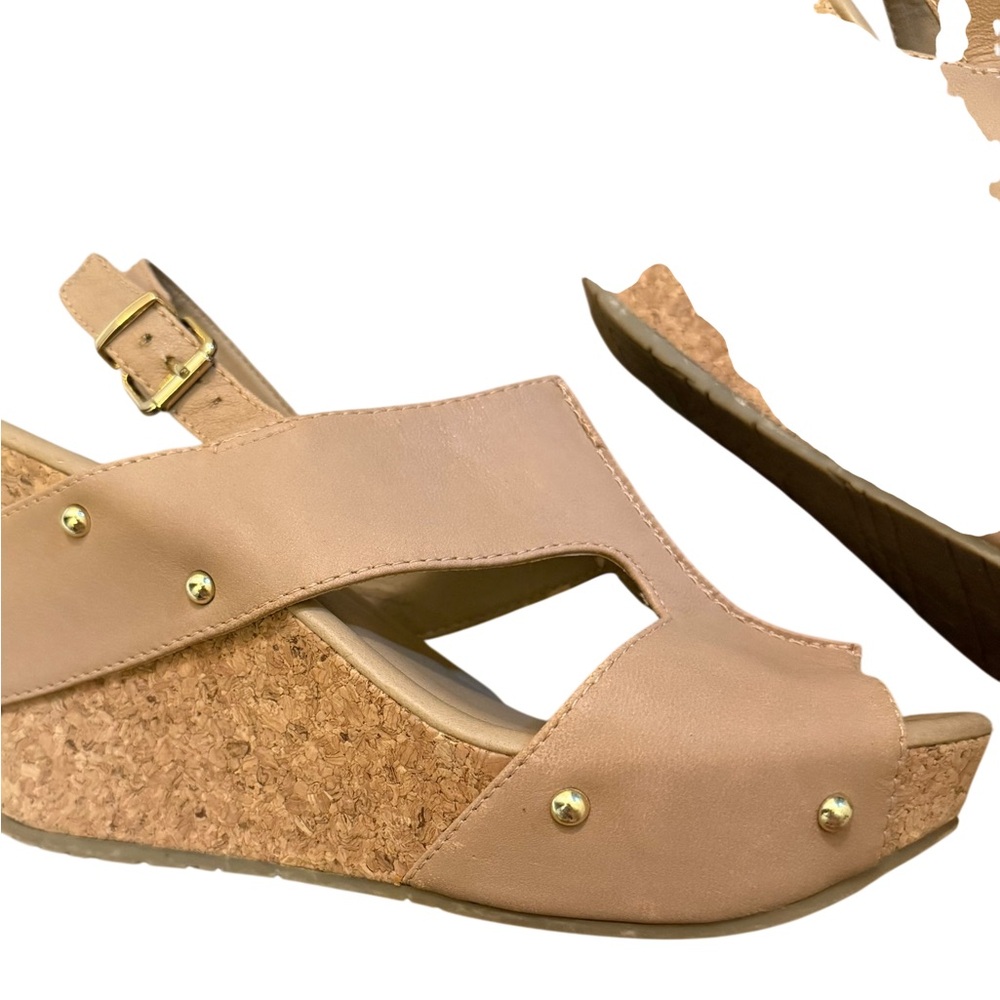Kenneth Cole Reaction Tan Wedge Sandals - Picture 4 of 6